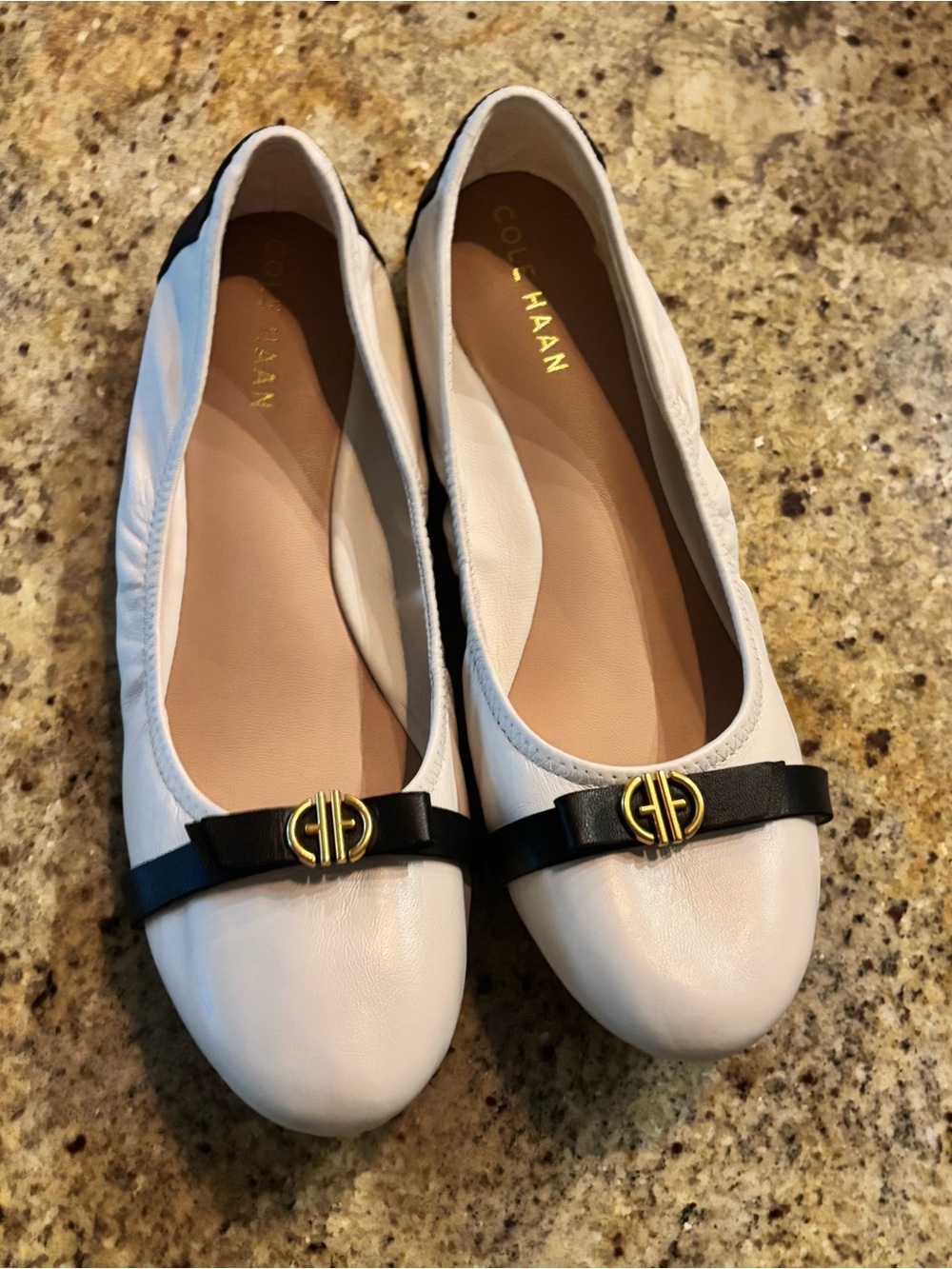 Cole Haan Tova Bow Ballet Flats Ivory Black Leather 8.5 - Picture 9 of 11